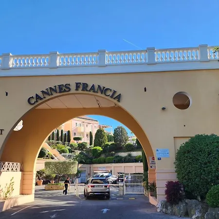 Piscine, Vue Mer, Calme Et Luxe, Terrasse Cannes